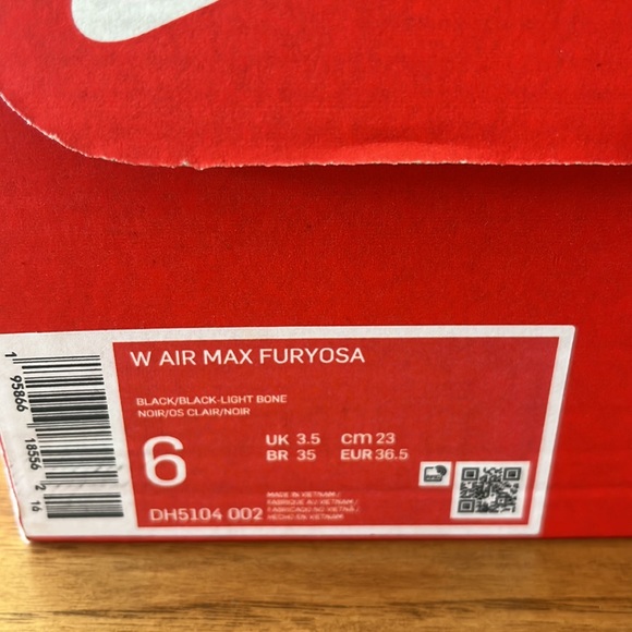 Nike Air Max Furyosa Sneakers. NWT - Picture 4 of 5